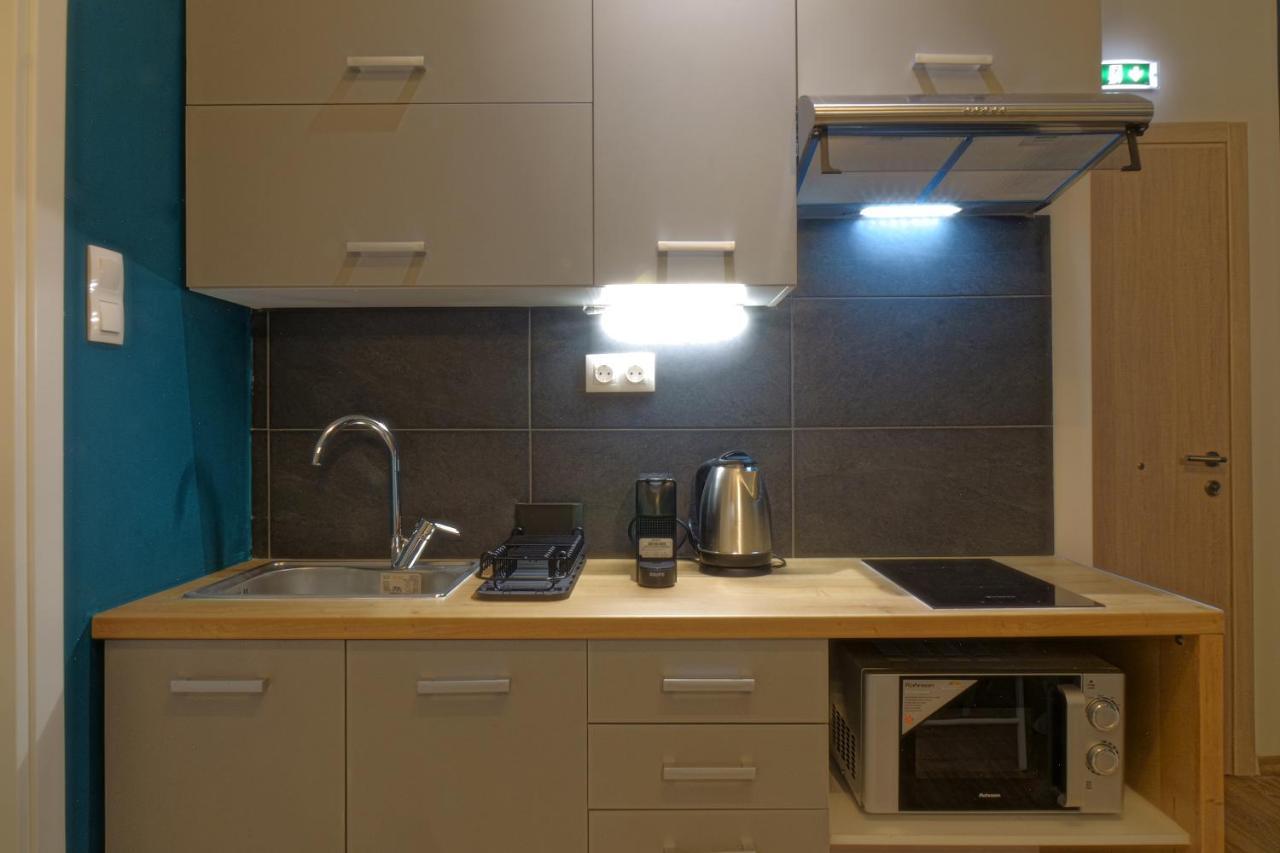 You & Me Cozy Apartments By Zain Athena Bagian luar foto
